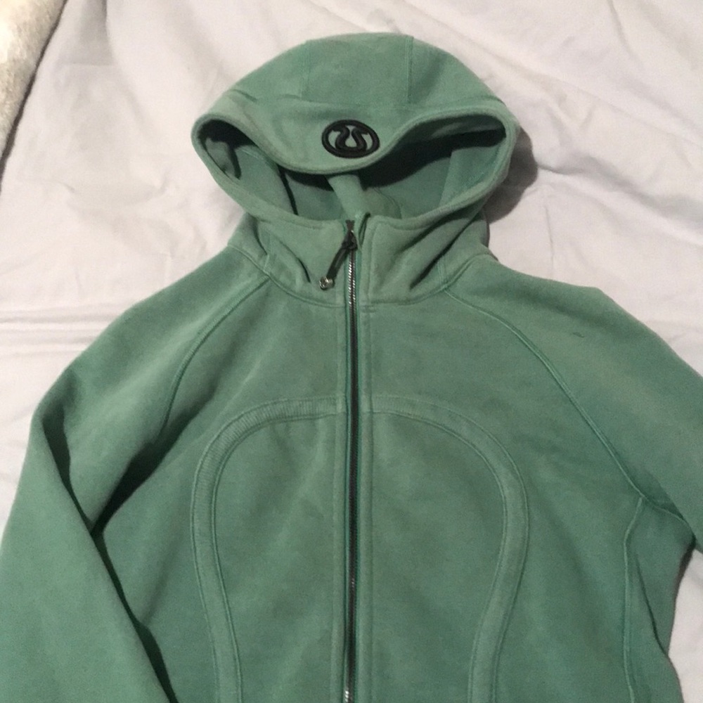 Lulu lemon sweatshirt